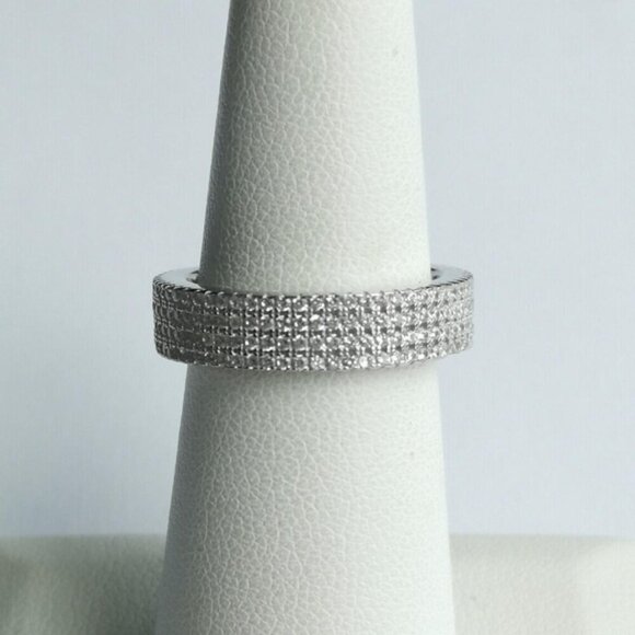 Premium eternity band ring in CZ Sterling Silver - Picture 6 of 7
